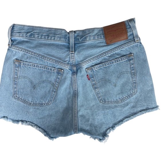 Levi's Premium 501 Original Cutoff Jean Light Blue Wash Shorts Women Sz 29 - Picture 2 of 7